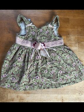 Vintage sage Green floral sleeveless corduroy dress size 3t